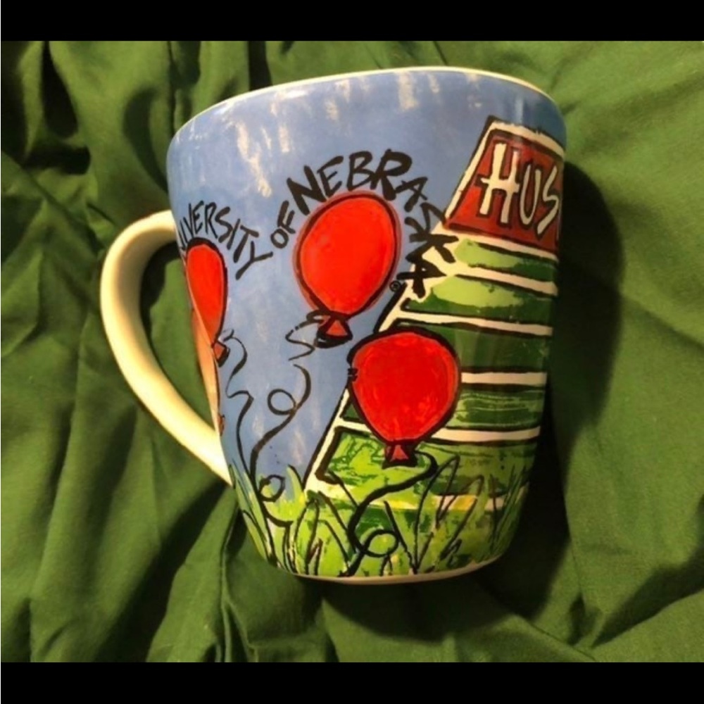 🏈🌽♥️ Big Red football University Nebraska cornHuskers mug NCAA NWT - Picture 2 of 4